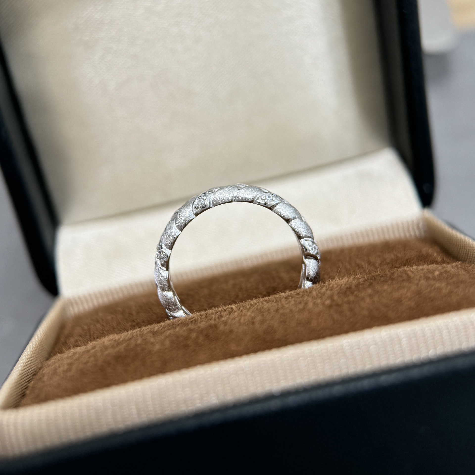 S925 Sterling Silver Hand-Brushed Braided Ring (Italian Weave) S925 Sterling Silver Hand-Brushed Braided Ring (Italian Weave)