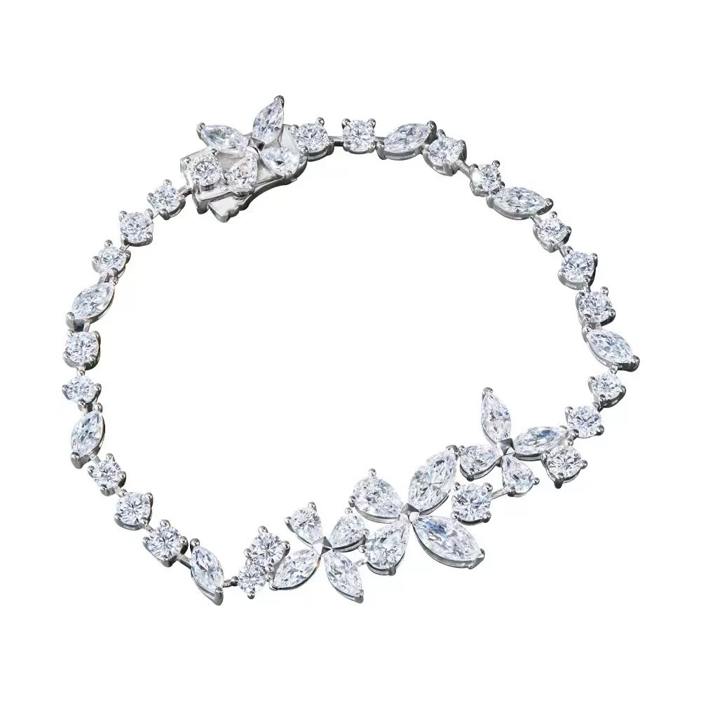 S925 Sterling Silver Butterfly Bracelet Sparkling diamonds and ice flower cut, exuding luxury and high-end for wealthy women. S925 Sterling Silver Butterfly Bracelet Sparkling diamonds and ice flower cut, exuding luxury and high-end for wealthy women.
