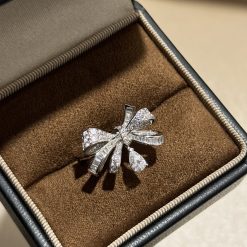 S925 sterling silver bow teardrop diamond ring, high-end feel, full diamond setting, exquisite craftsmanship, three-dimensional design.