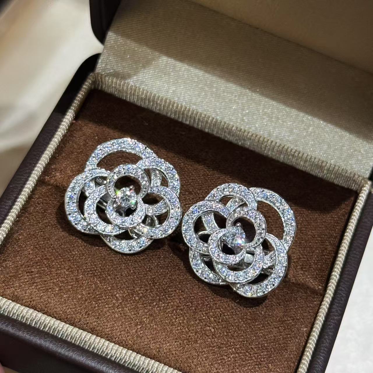 S925 Sterling Silver Camellia Openwork Earrings: Luxurious and Elegant with Full Diamonds S925 Sterling Silver Camellia Openwork Earrings: Luxurious and Elegant with Full Diamonds