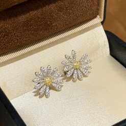 S925 silver daisy earrings, small yellow flower design, unique style, same style as G-Dragon