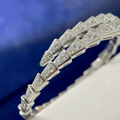 S925 Italian silver snake head bracelet Elastic silver diamond, no deformation, full diamond studded, high-end polished jewelry.
