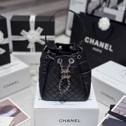 CHANEL HOBO size 20cm ✅ caviar leather, grain leather