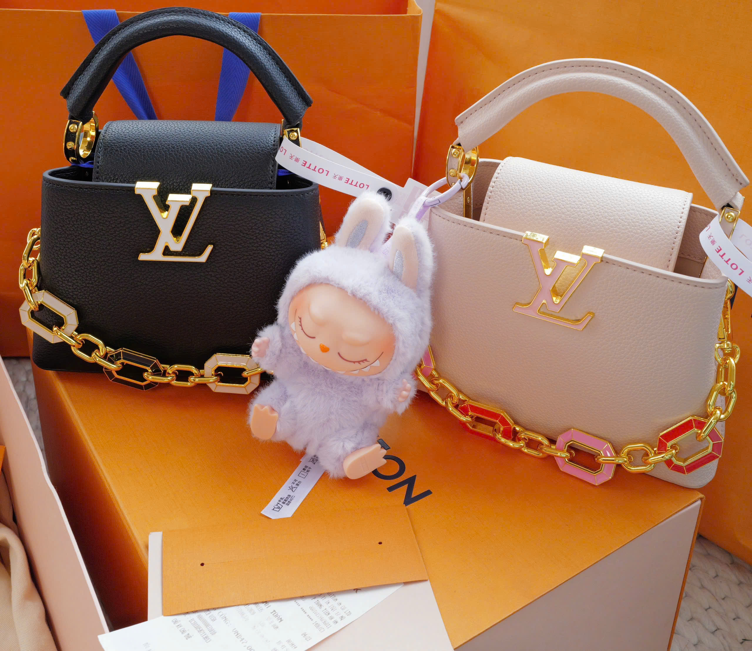 L.V Capucine SUPER chain strap Size 21cm L.V Capucine SUPER chain strap Size 21cm