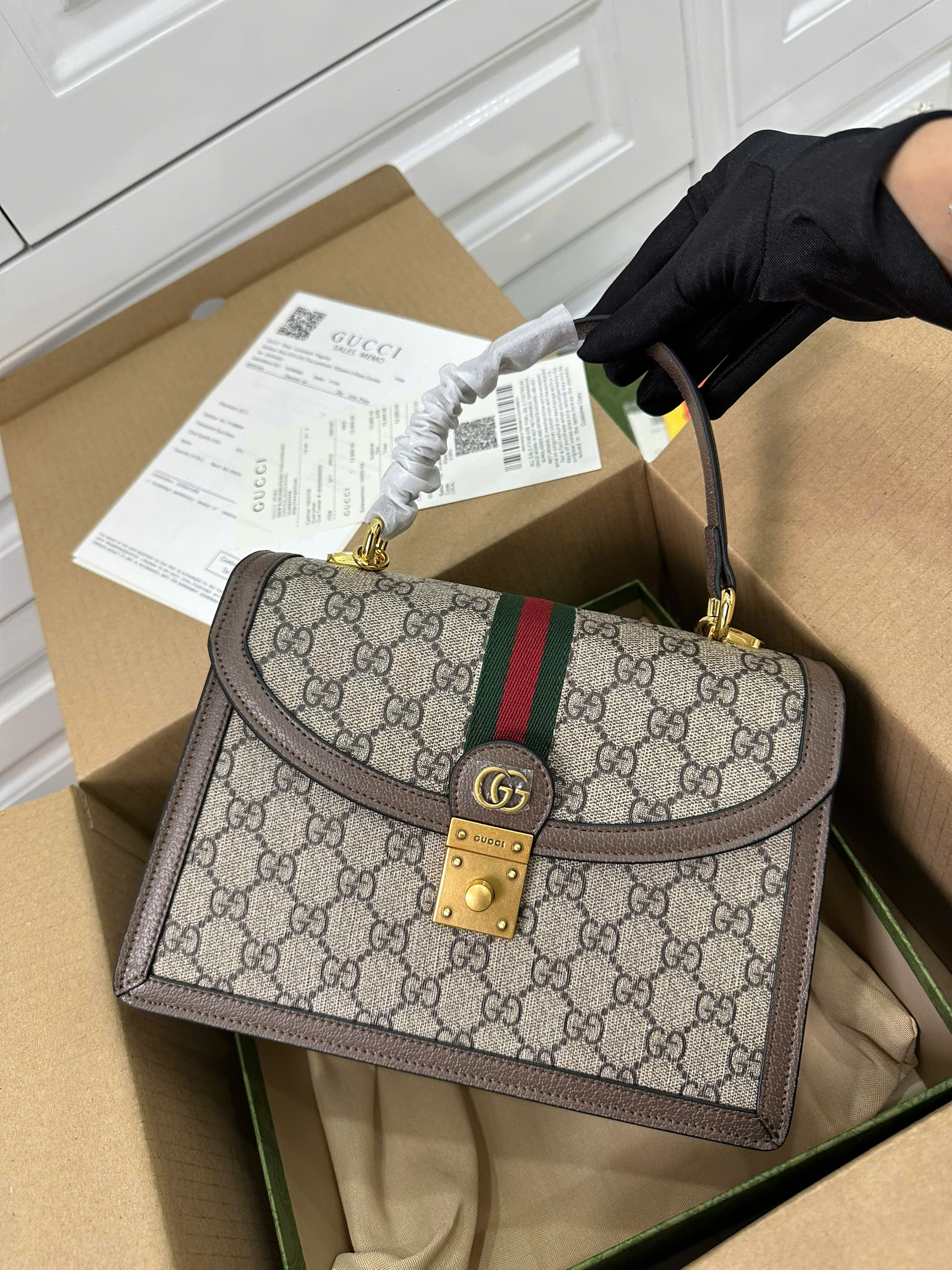 Gucci Ophidia NB size 25*17.5*7cm material: cowhide Gucci Ophidia NB size 25*17.5*7cm material: cowhide
