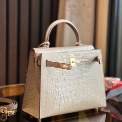 kelly original crocodile leather Size 25x19x9