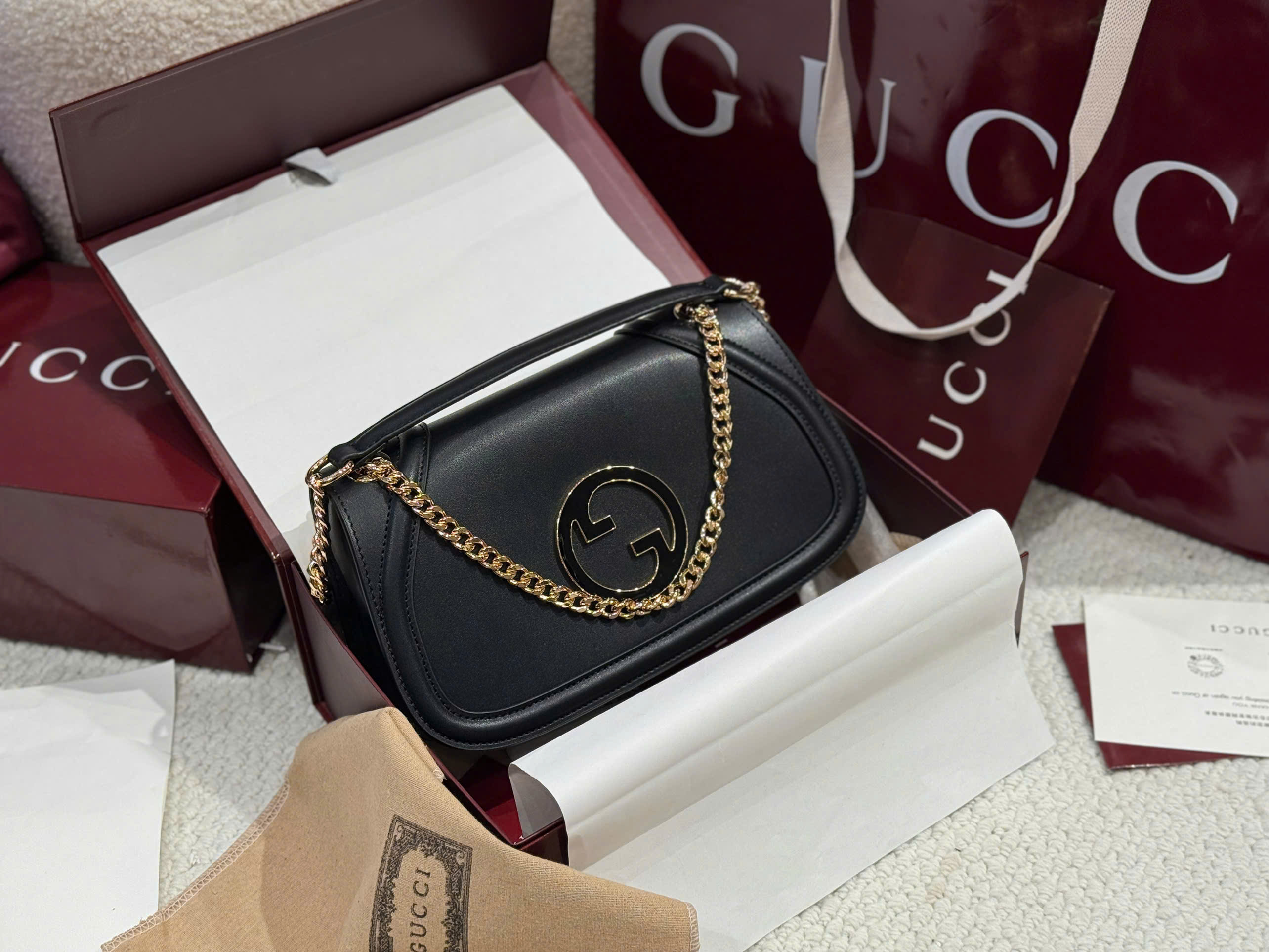 GUCCI BLONDIE MINI ✅ cowhide, manufactured leather size: 21.5 X 14 cm GUCCI BLONDIE MINI ✅ cowhide, manufactured leather size: 21.5 X 14 cm