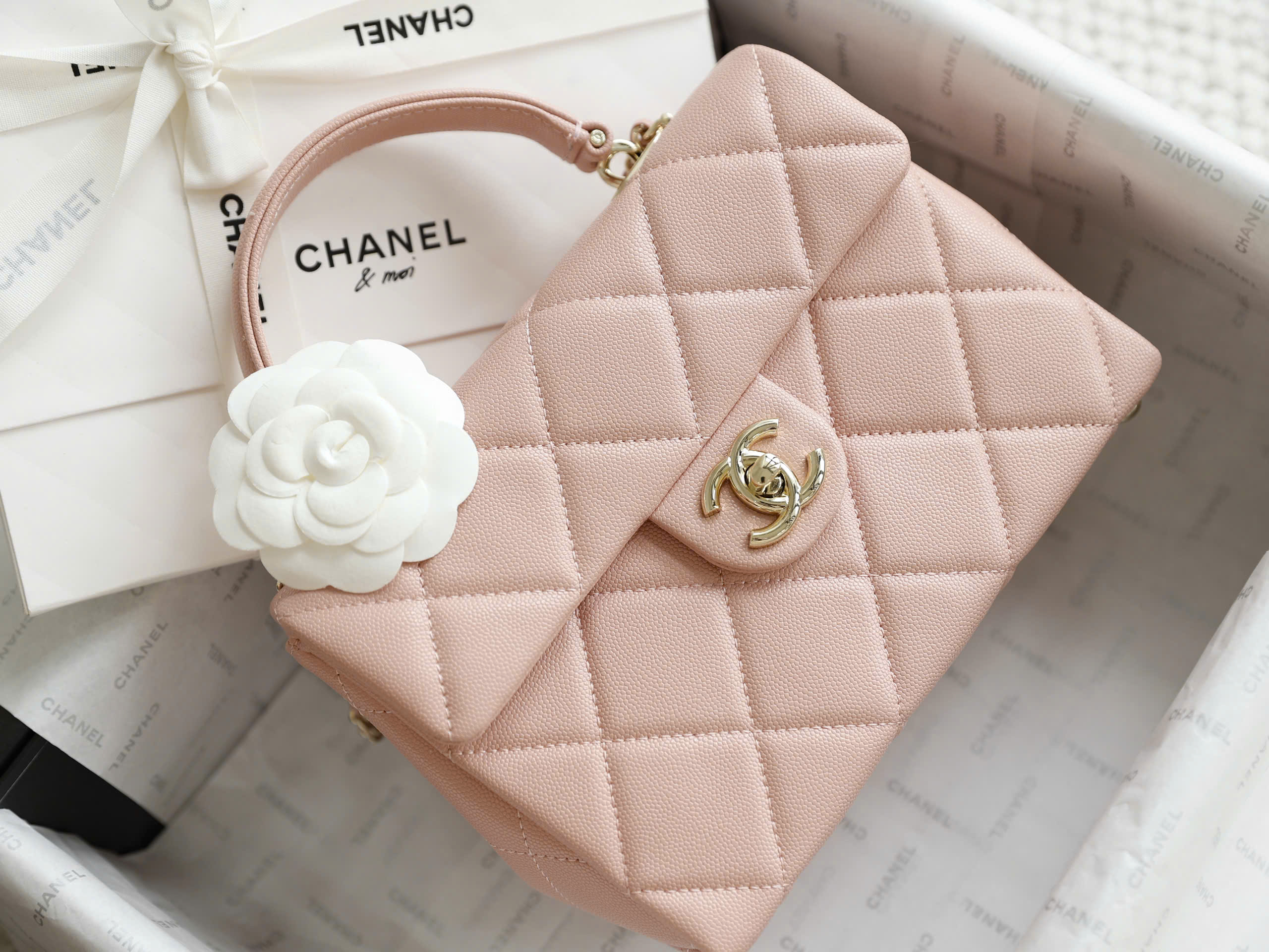 Chanel Trendy Top Handle Caviar material Size: 20cm Chanel Trendy Top Handle Caviar material Size: 20cm