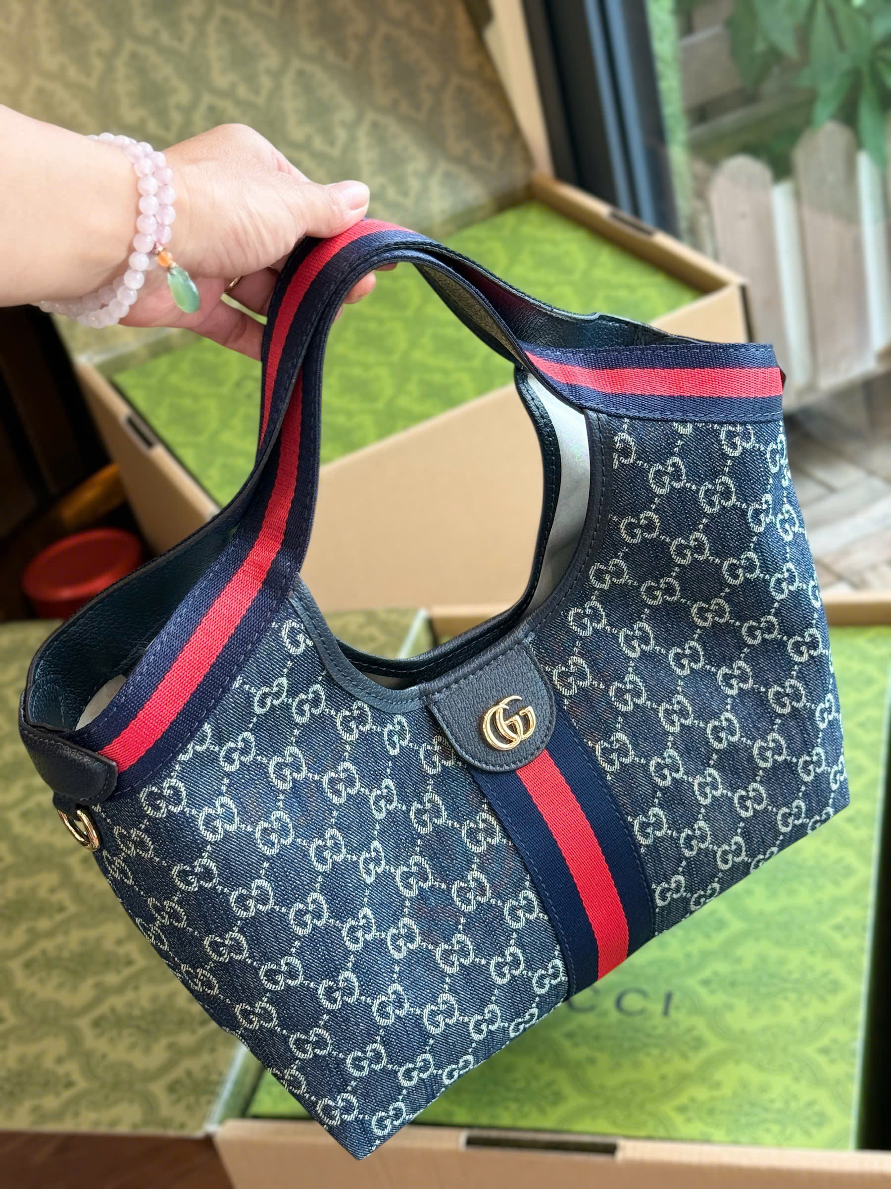 Original Gucci Giglio Size 29x22x12 Original Gucci Giglio Size 29x22x12