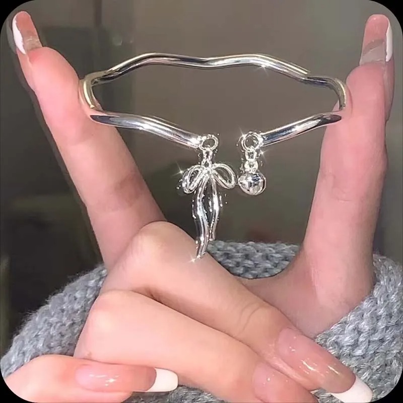 Silver Color Bowknot Bracelet For Women Cute Romantic Round Ball Adjustable Cuff Bracelet Jewelry Birthday Gift 01