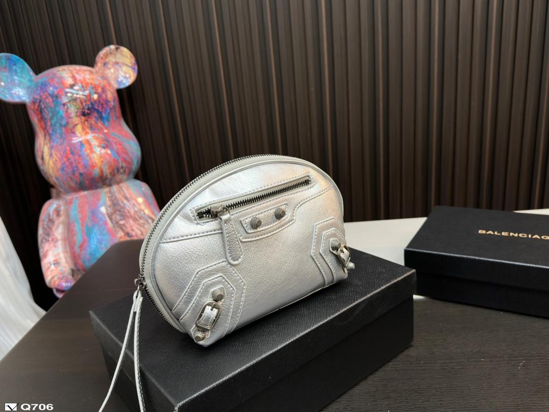Replica Balenciaga Bag 19x16cm