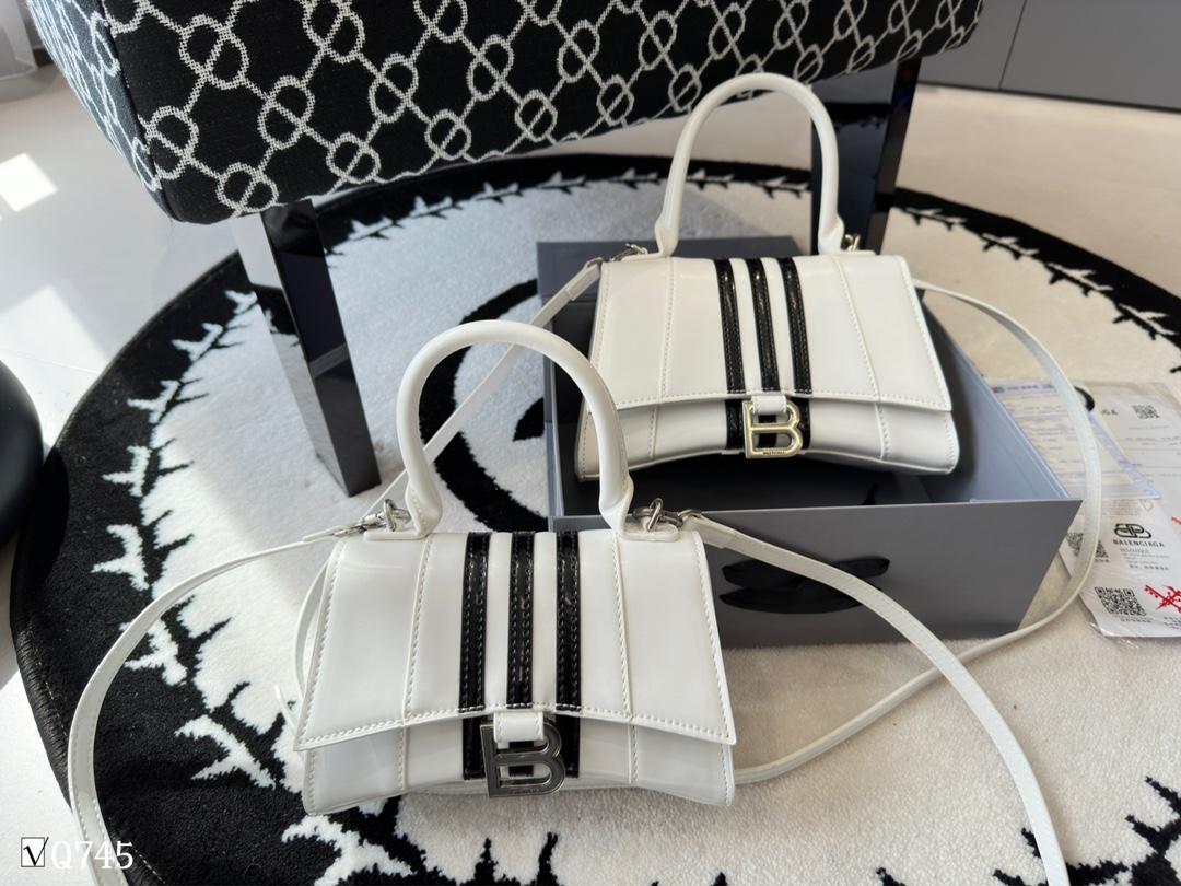 Replica Balenciaga Bag 22x5x14cm & 19x12cm