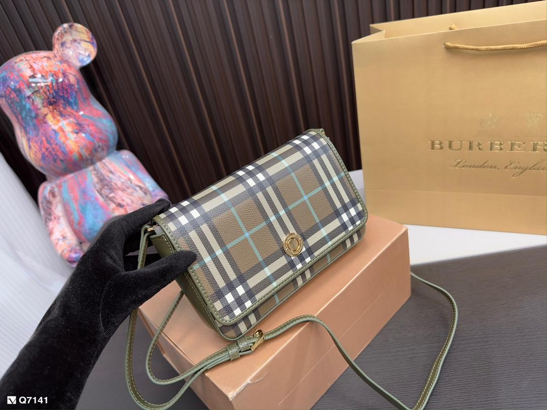 Replica Burberry Bag 14x22cm