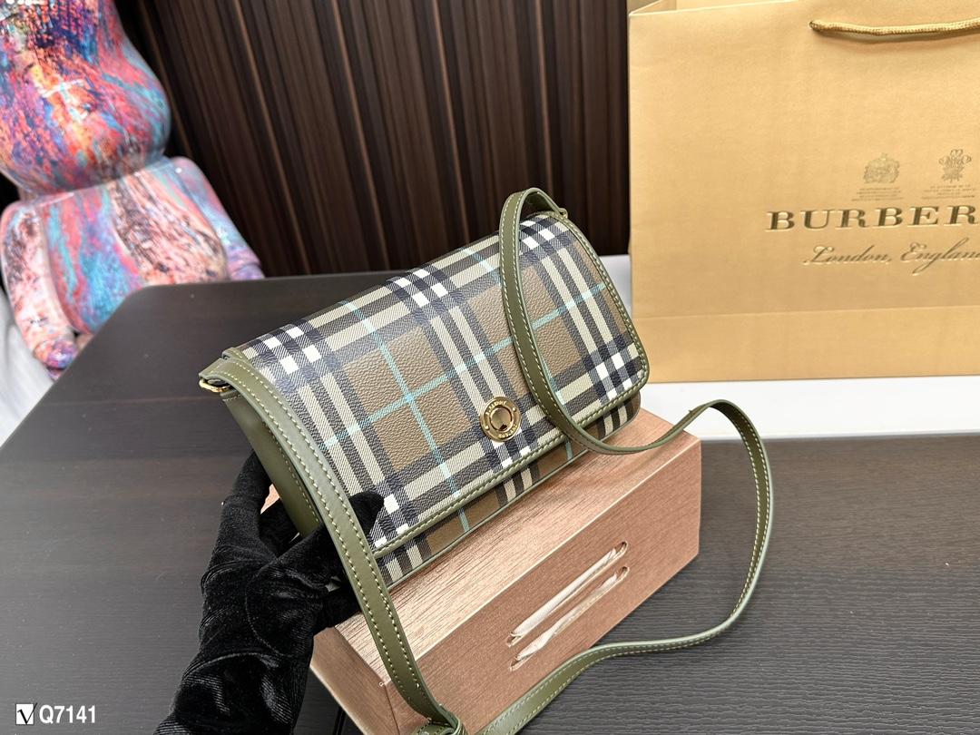 Replica Burberry Bag 22x14cm