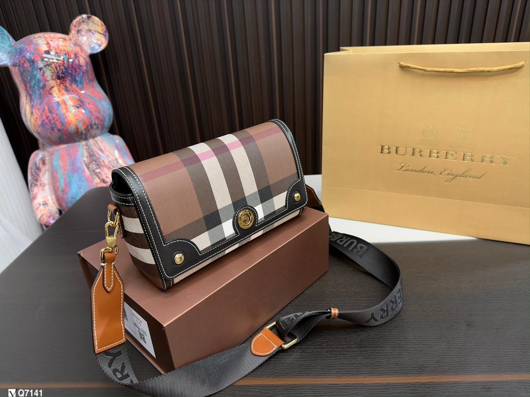 Replica Burberry Bag 15x24cm