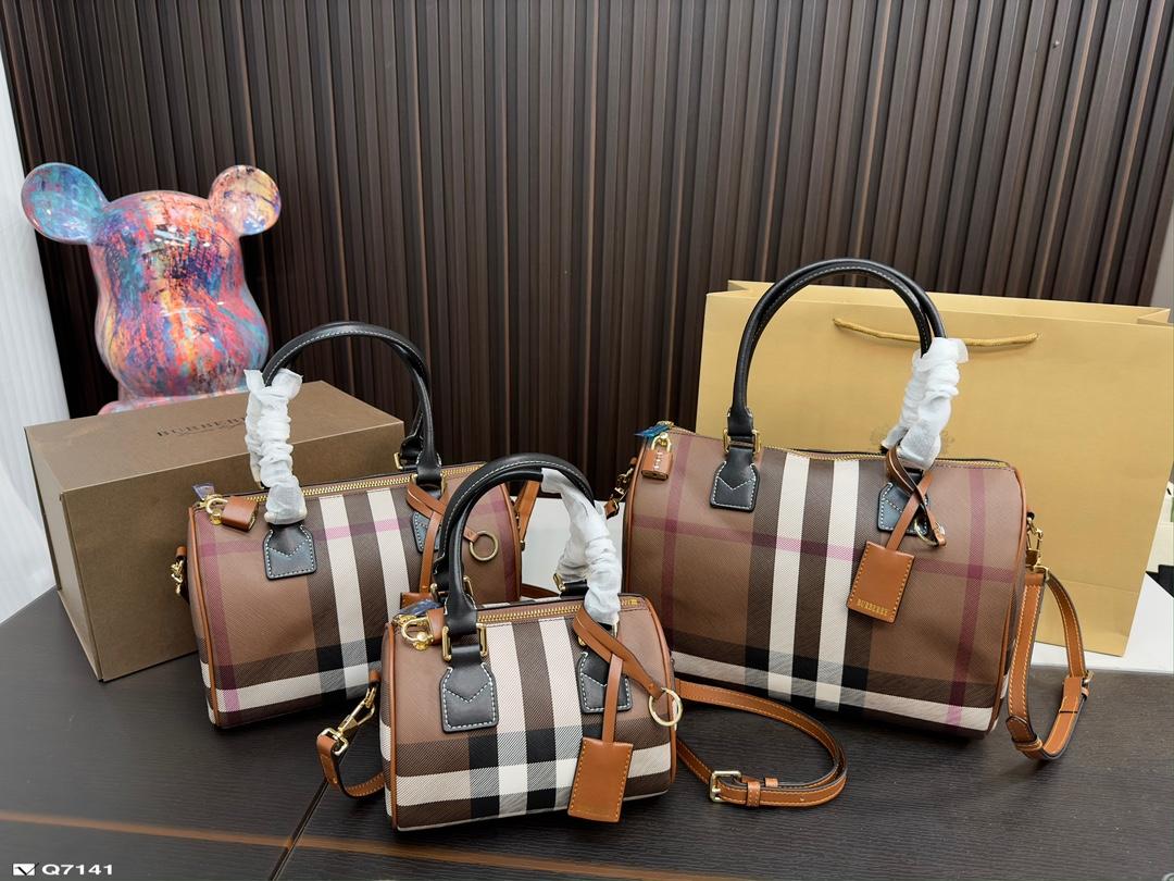Replica Burberry Bag 19x12cm & 24x17cm & 29x21cm
