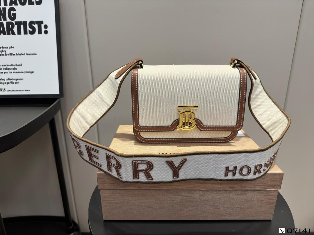 Replica Burberry Bag 21x16cm
