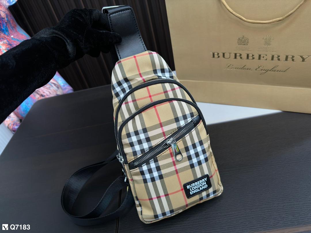 Replica Burberry Bag 15x30cm