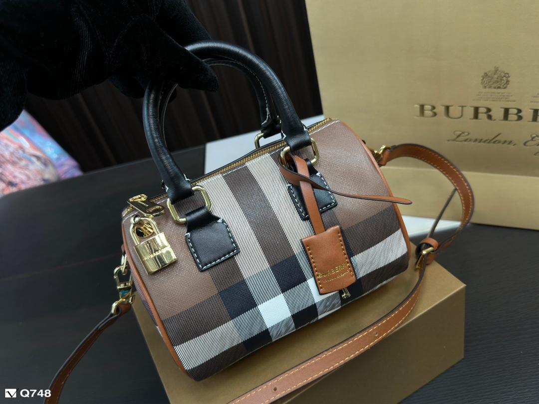 Replica Burberry Bag 18x12cm
