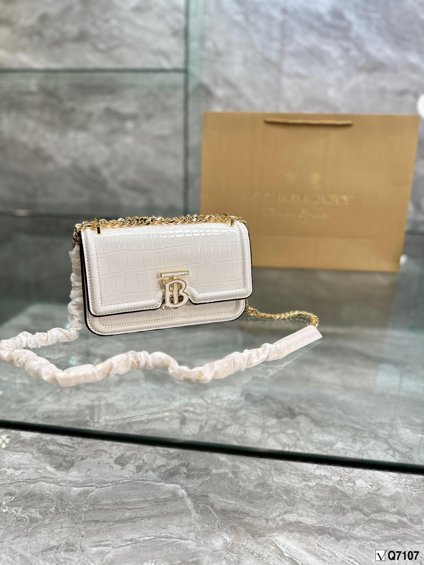 Replica Burberry Bag 22x14cm