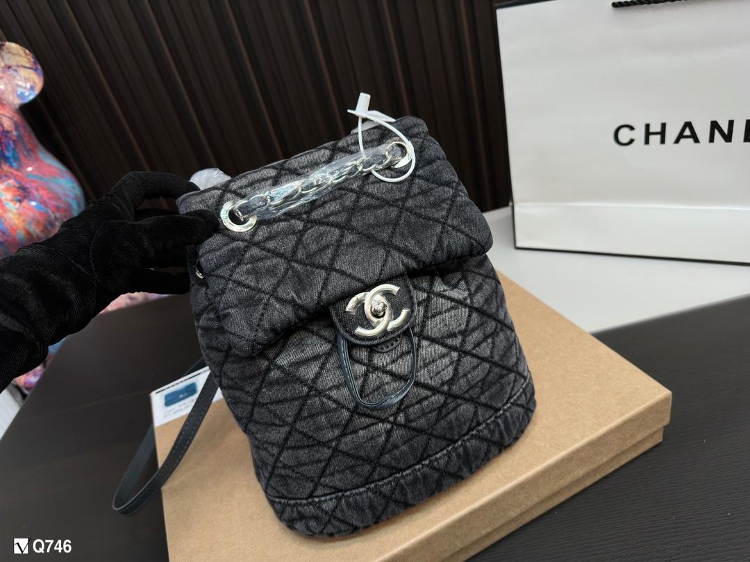 Replica Chanel Bag 23x21cm