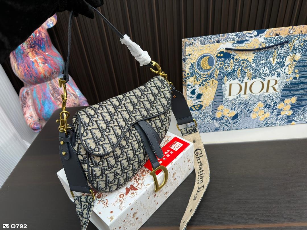Replica Dior Bag 23x19cm