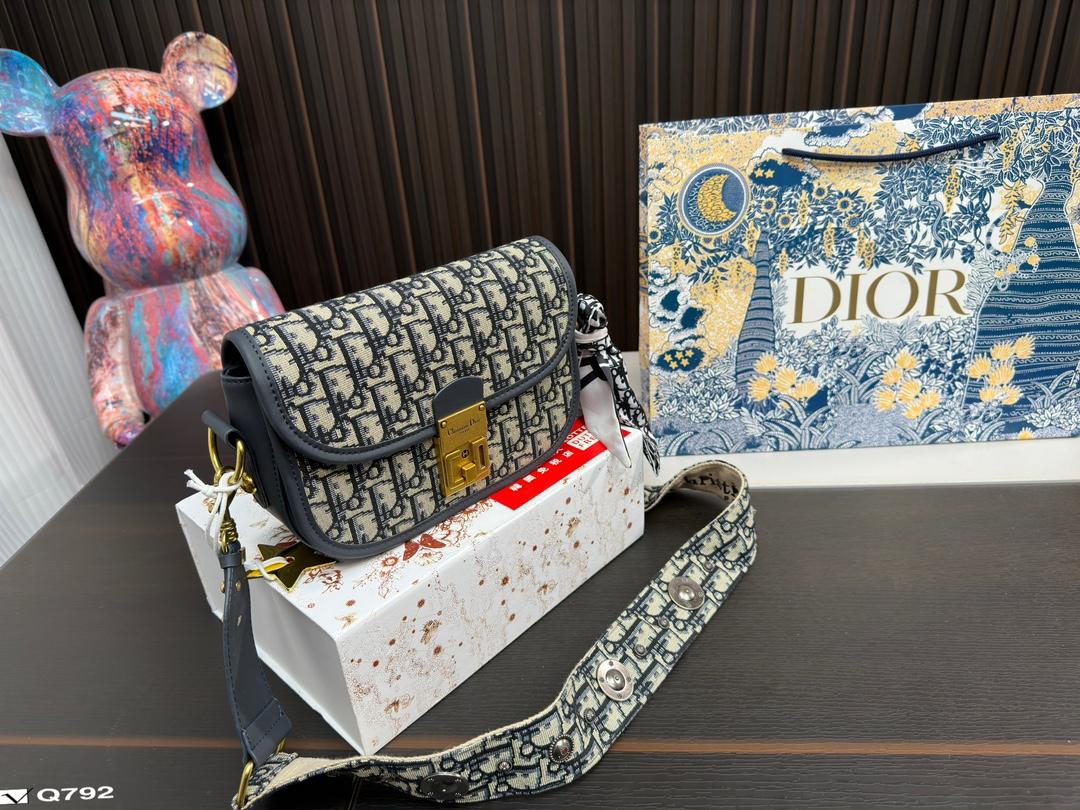 Replica Dior Bag 23x16cm