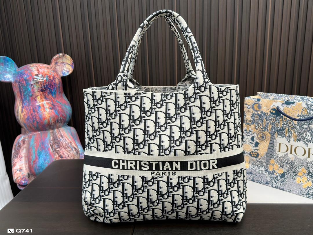Replica Dior Bag 37x32cm