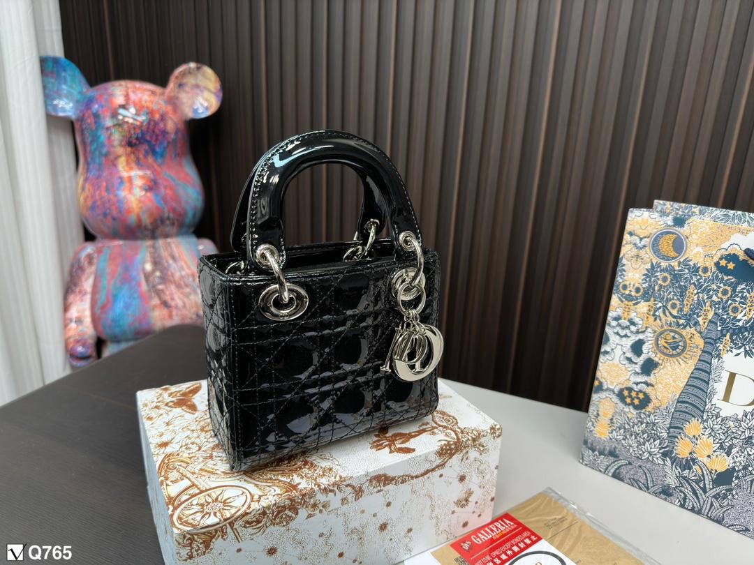 Replica Dior Bag 14x17x7cm