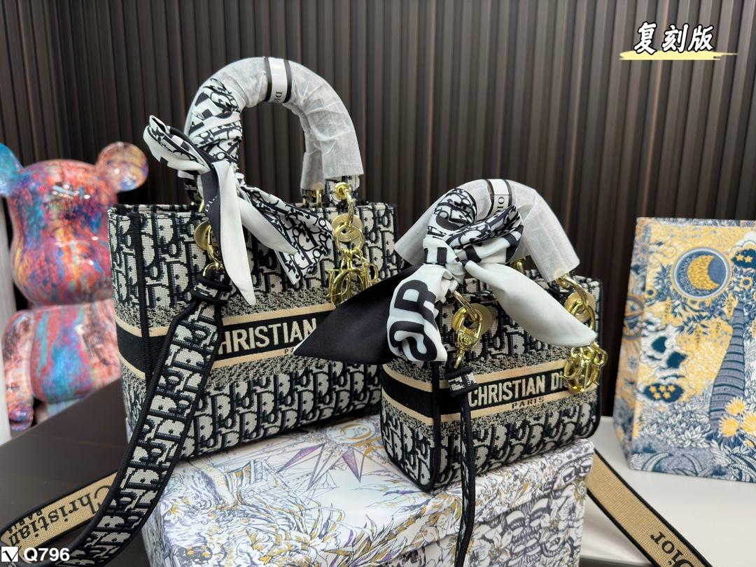 Replica Dior Bag 17x15cm & 24x20cm