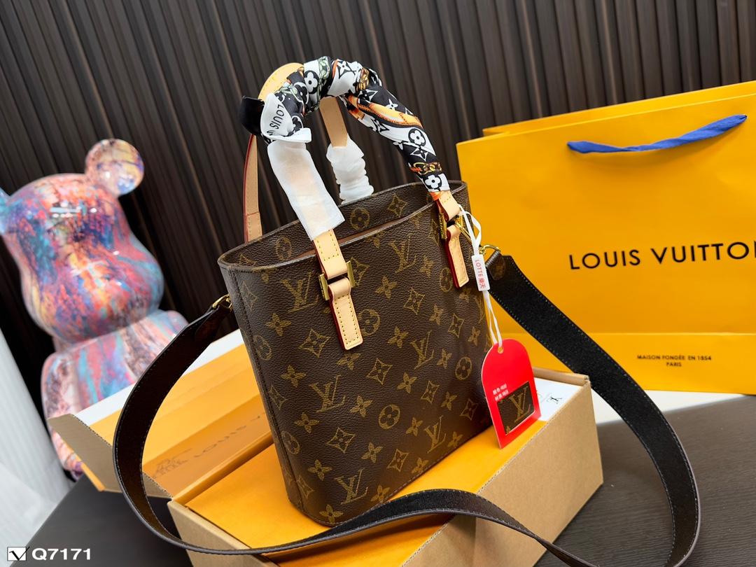 Replica Louis Vuitton Bag 20x20cm