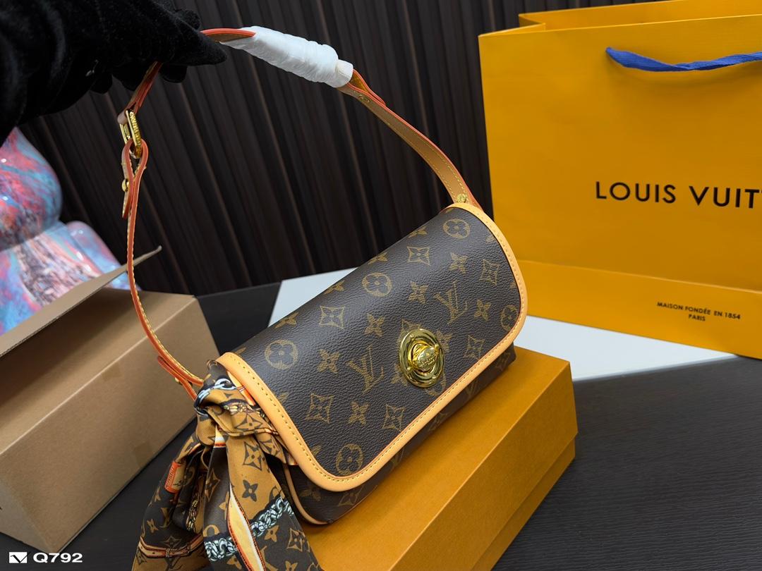 Replica Louis Vuitton Bag 13x22cm