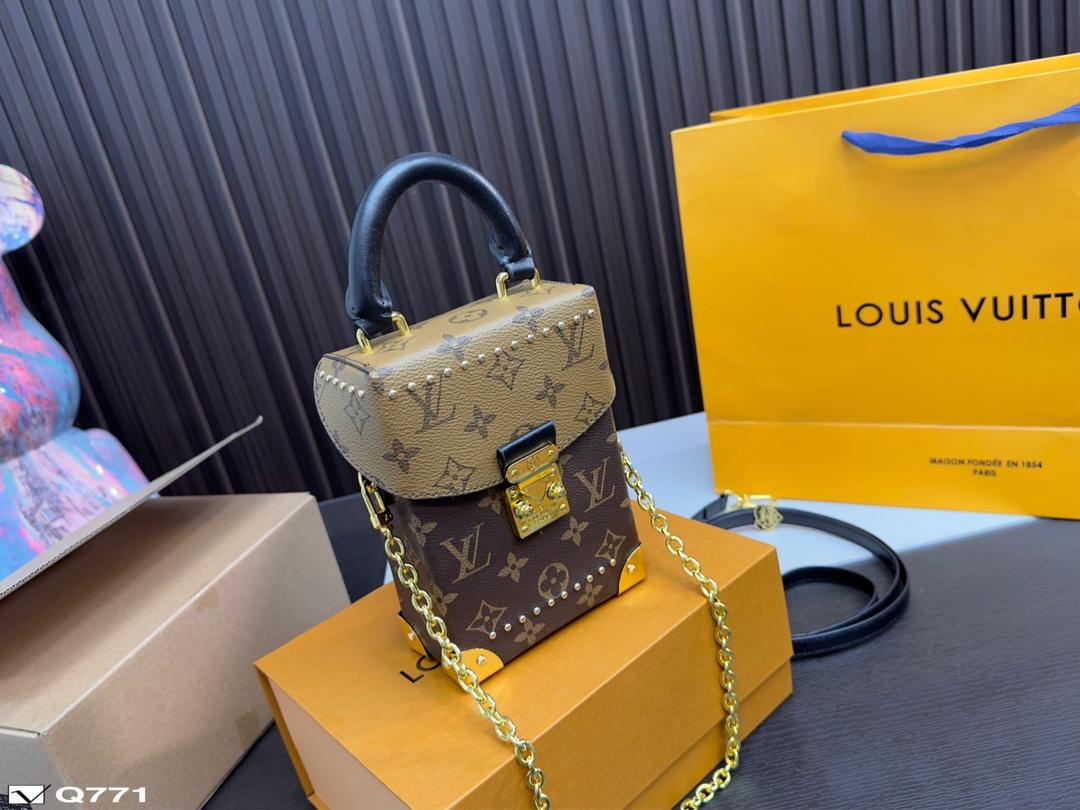 Replica Louis Vuitton Bag 12x17cm