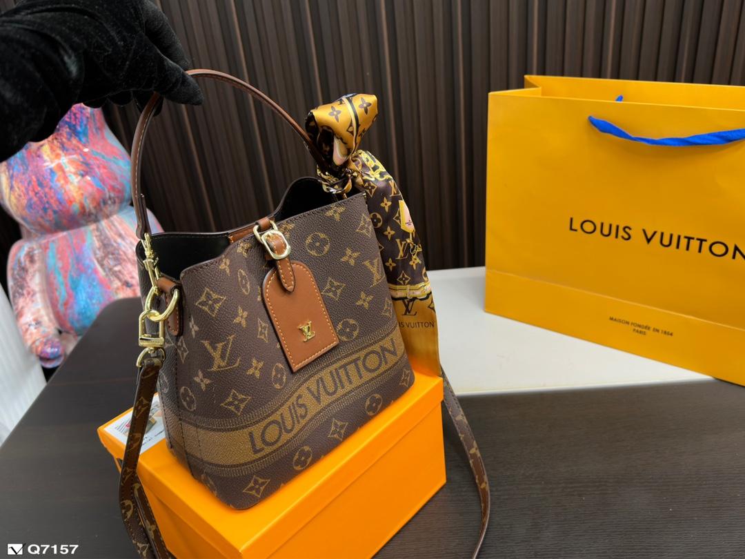 Replica Louis Vuitton Bag 20x19cm