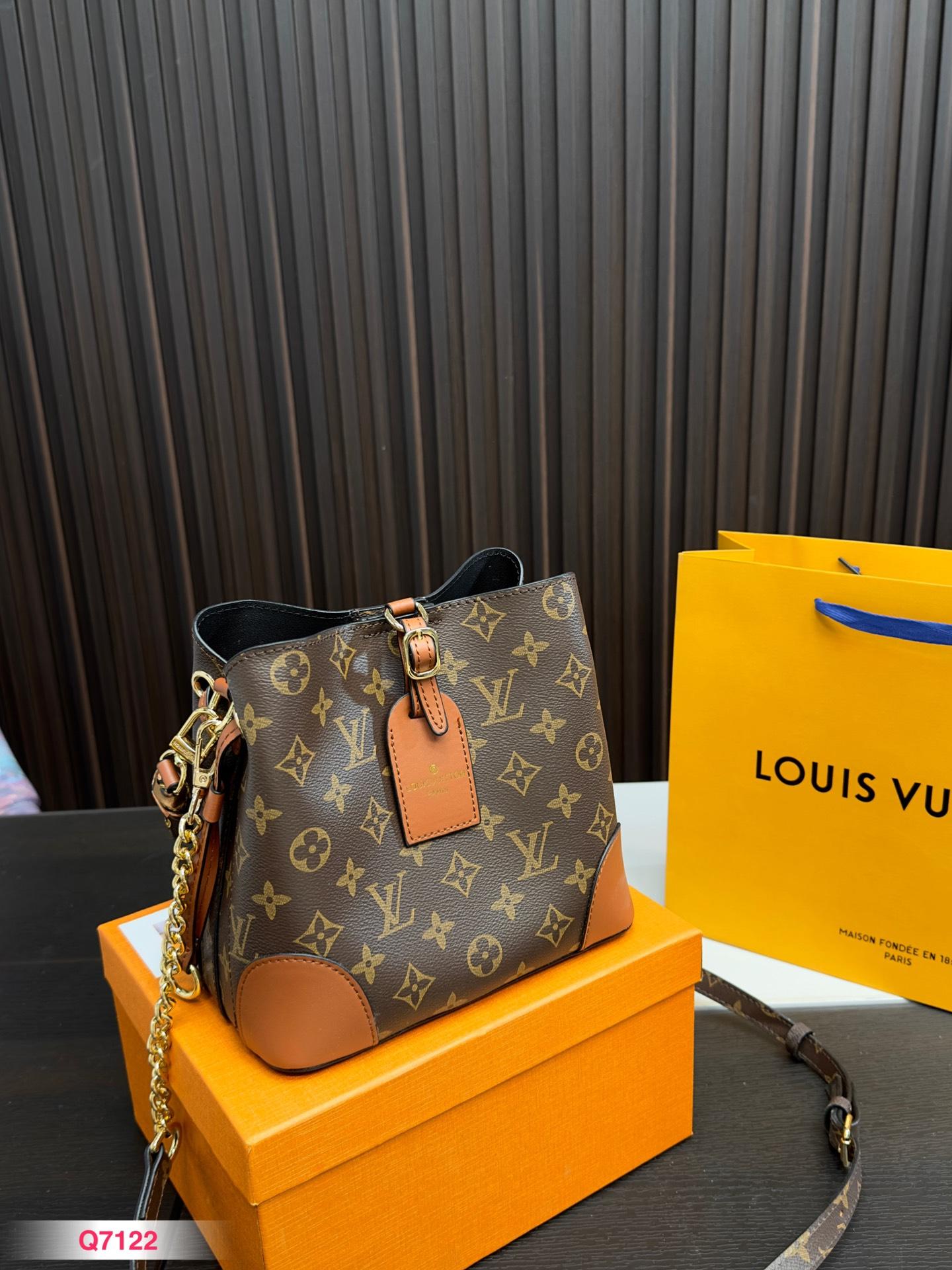 Replica Louis Vuitton Bag 19x20cm