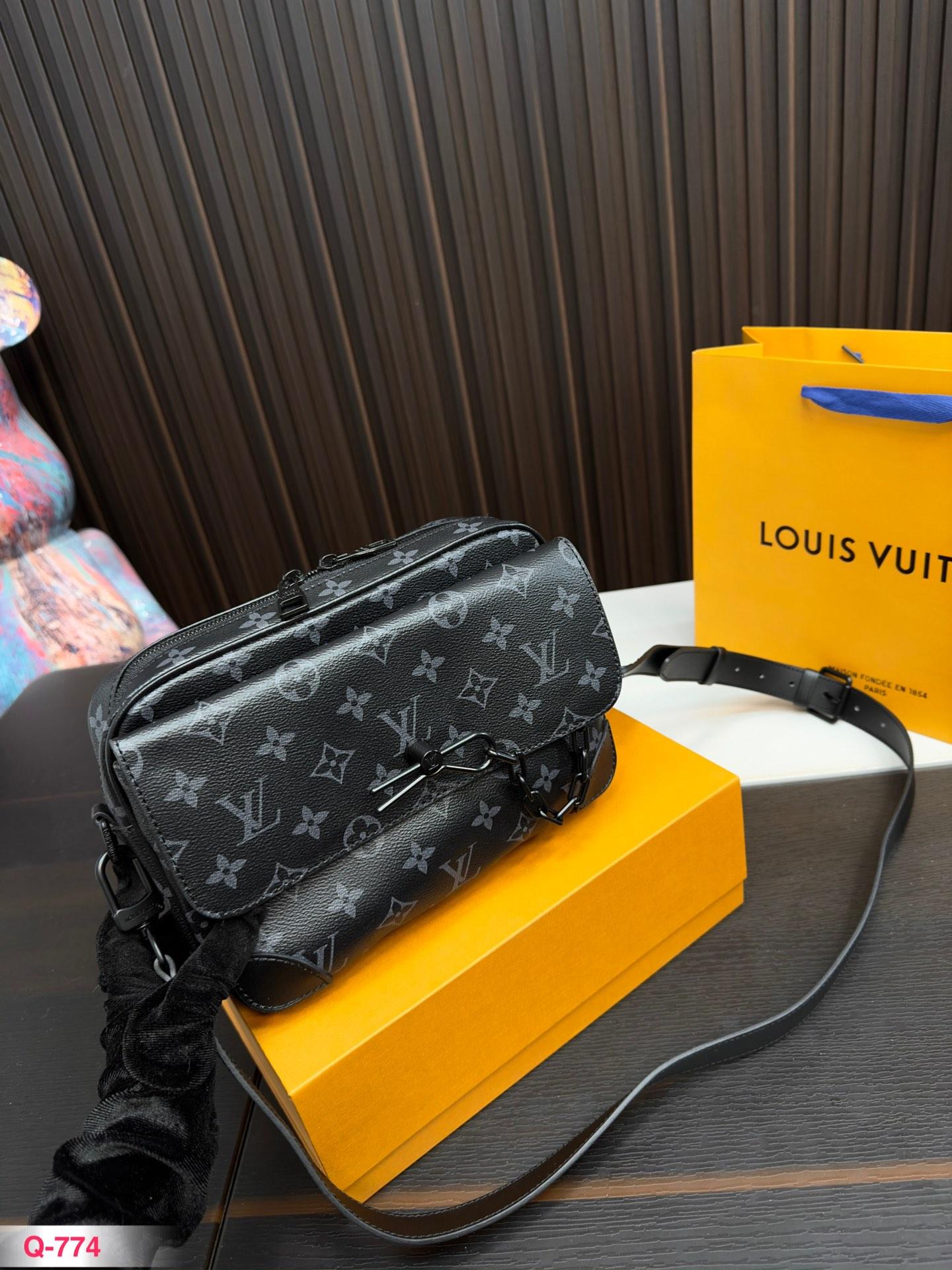 Replica Louis Vuitton Bag 17x24cm
