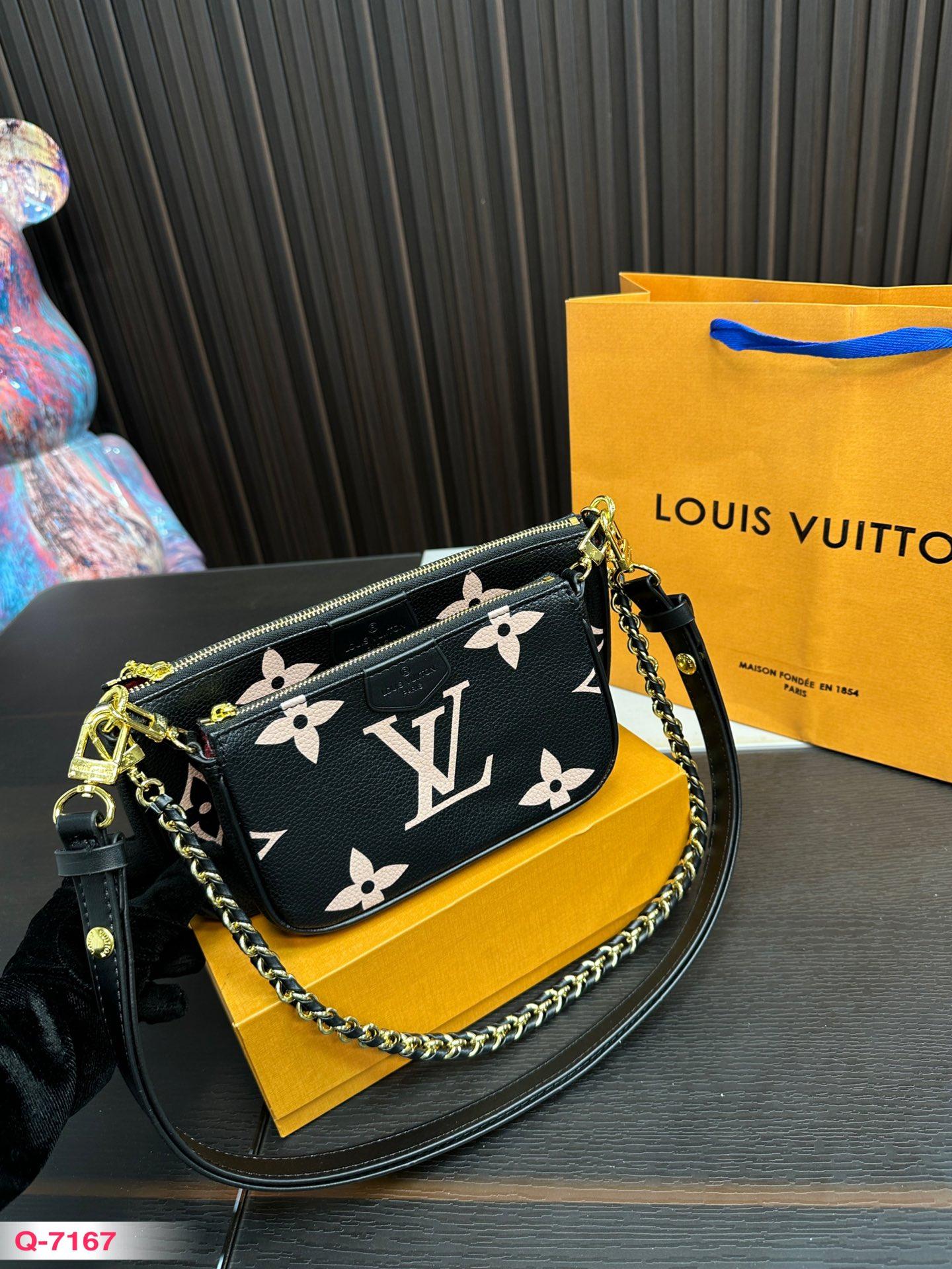 Replica Louis Vuitton Bag 12x23cm