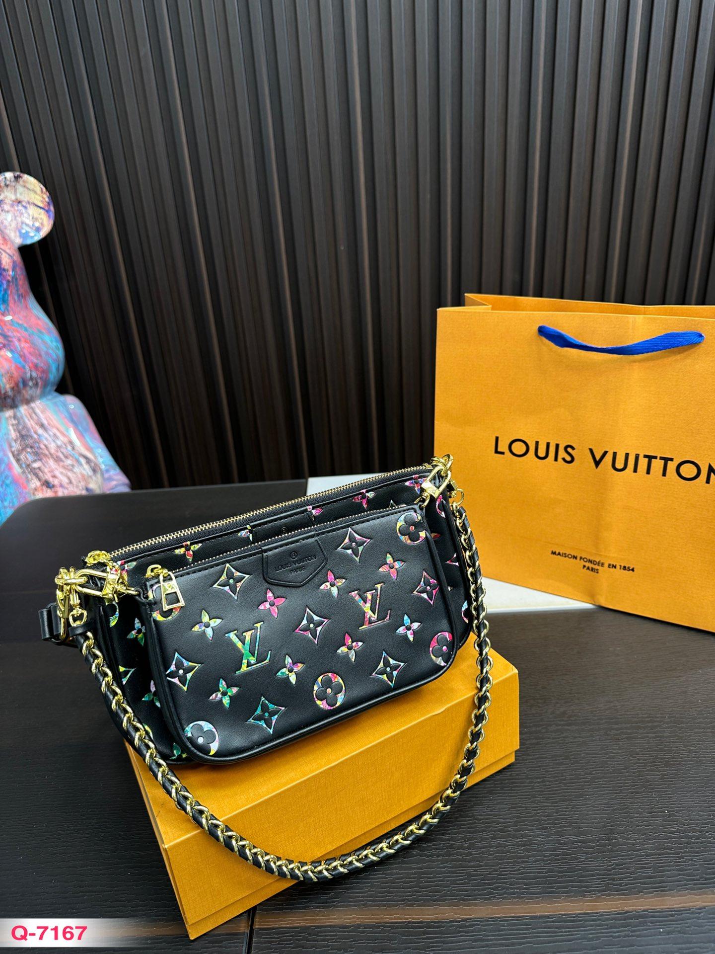 Replica Louis Vuitton Bag 12x23cm