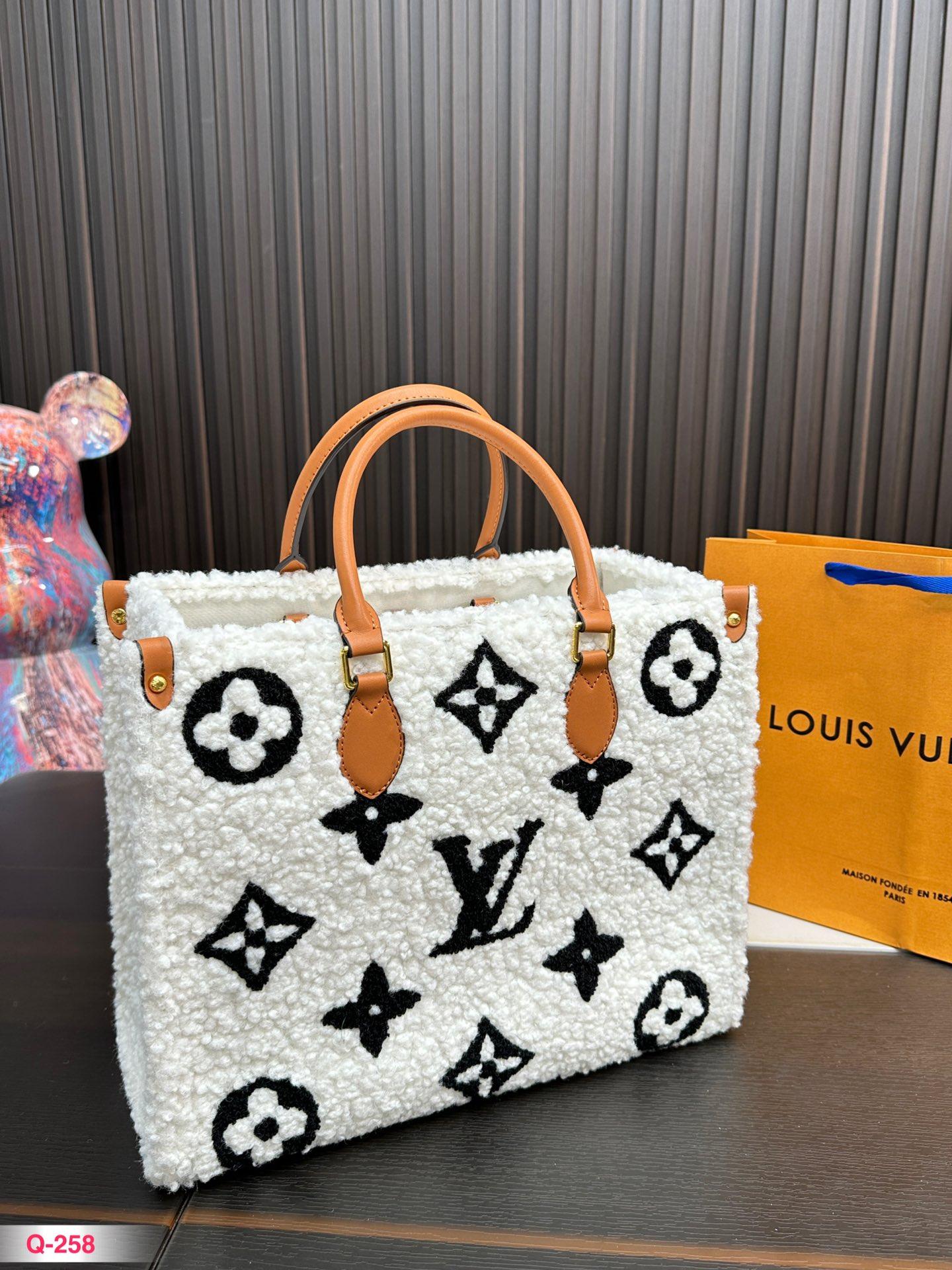 Replica Louis Vuitton Bag 27x32cm