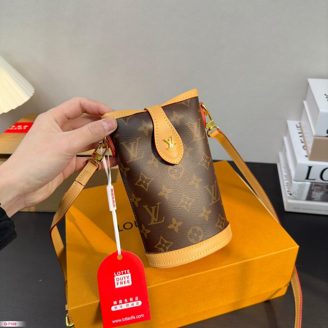 Replica Louis Vuitton Bag 11x18cm