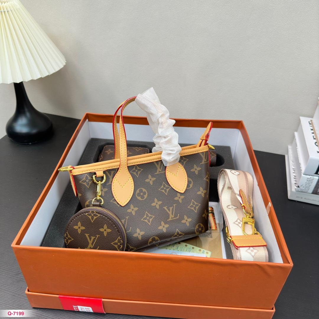 Replica Louis Vuitton Bag Set 17x14cm