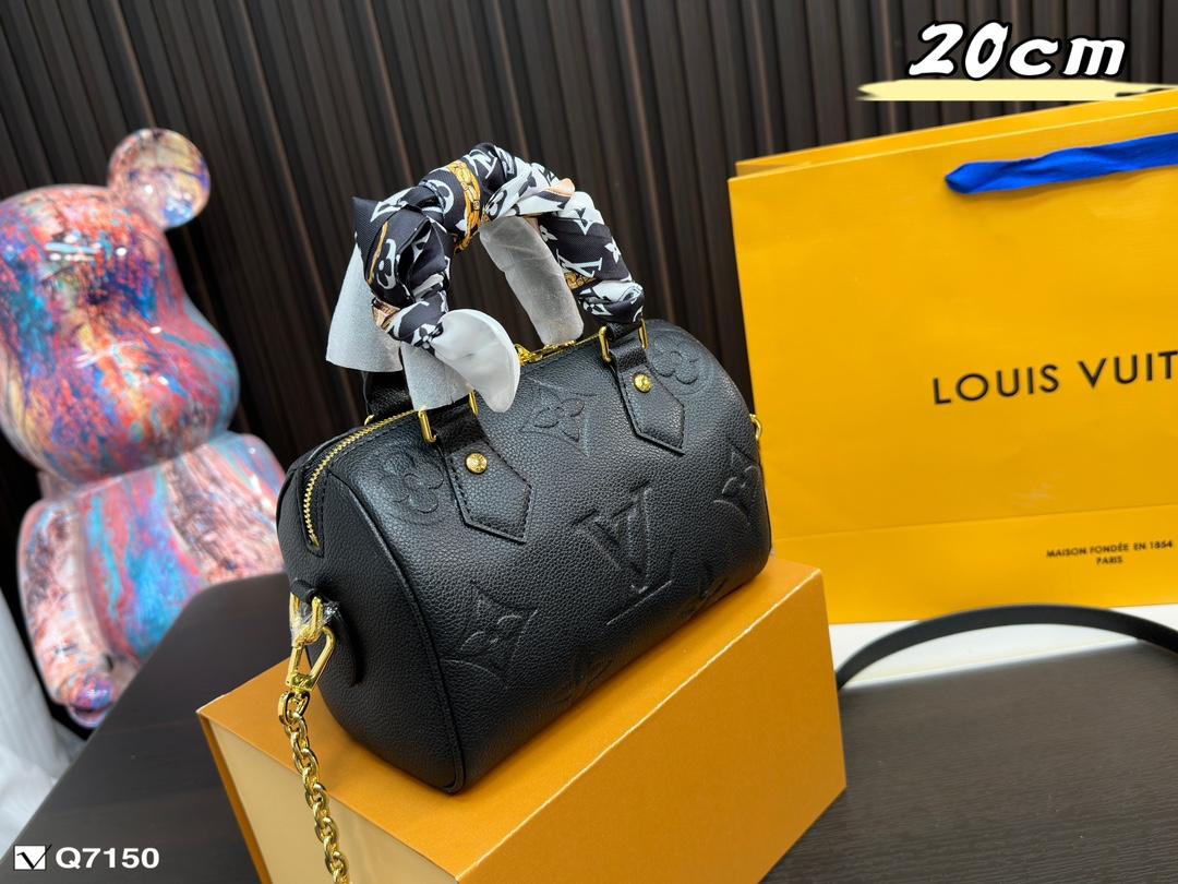 Replica Louis Vuitton Bag 13cm