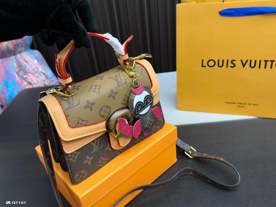 Replica Louis Vuitton Bag 13x19cm