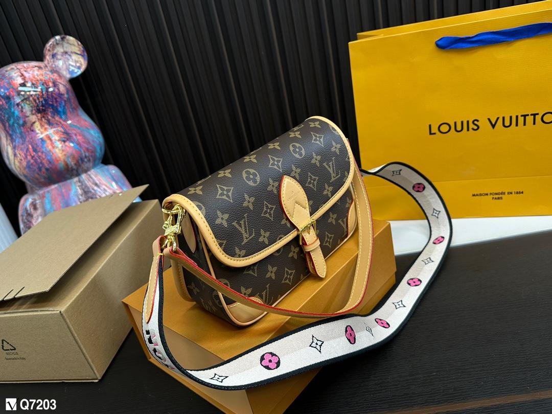 Replica Louis Vuitton Bag 24x15cm