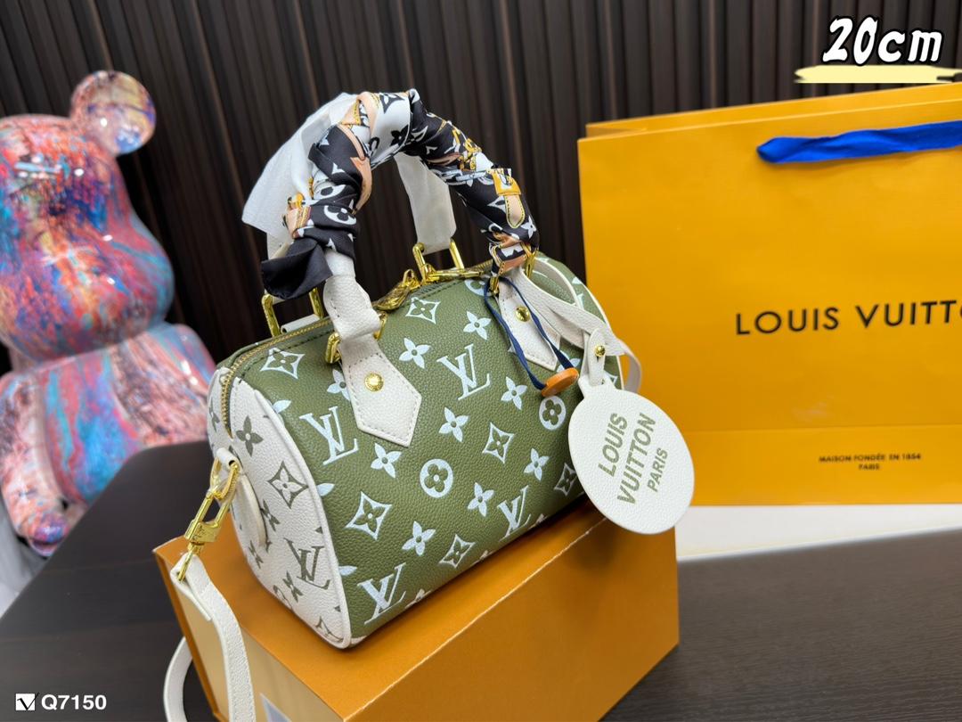 Replica Louis Vuitton Bag 13cm
