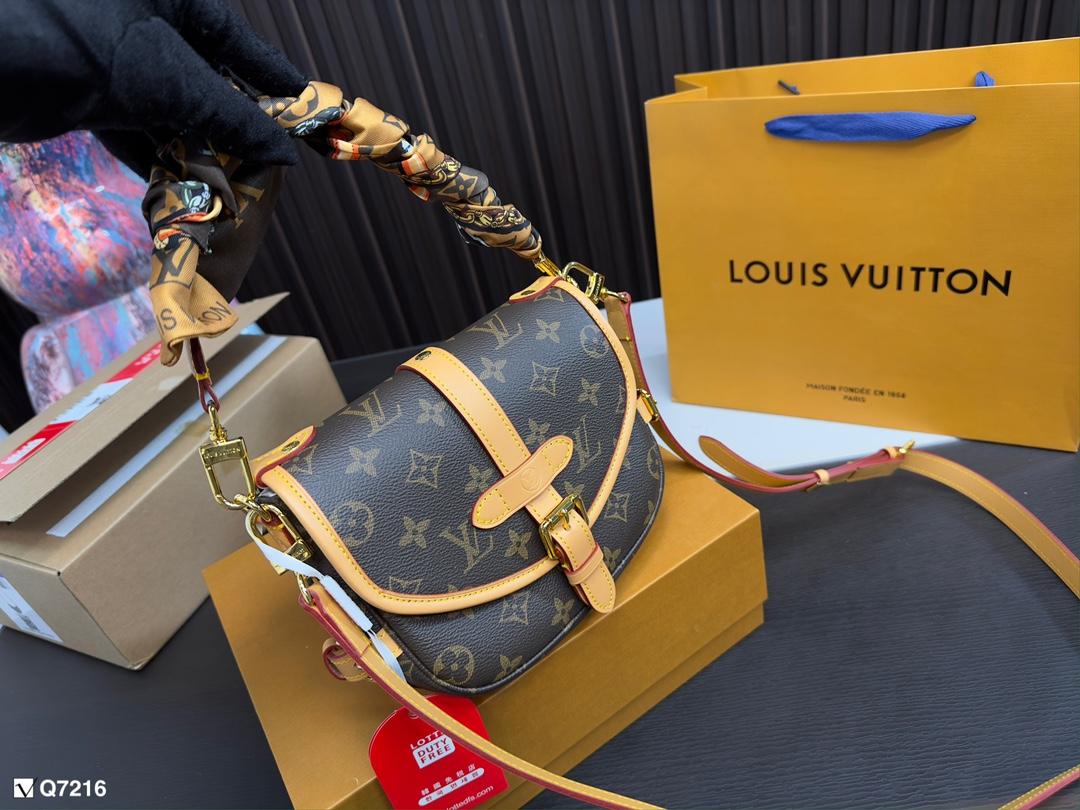 Replica Louis Vuitton Bag 19x15cm
