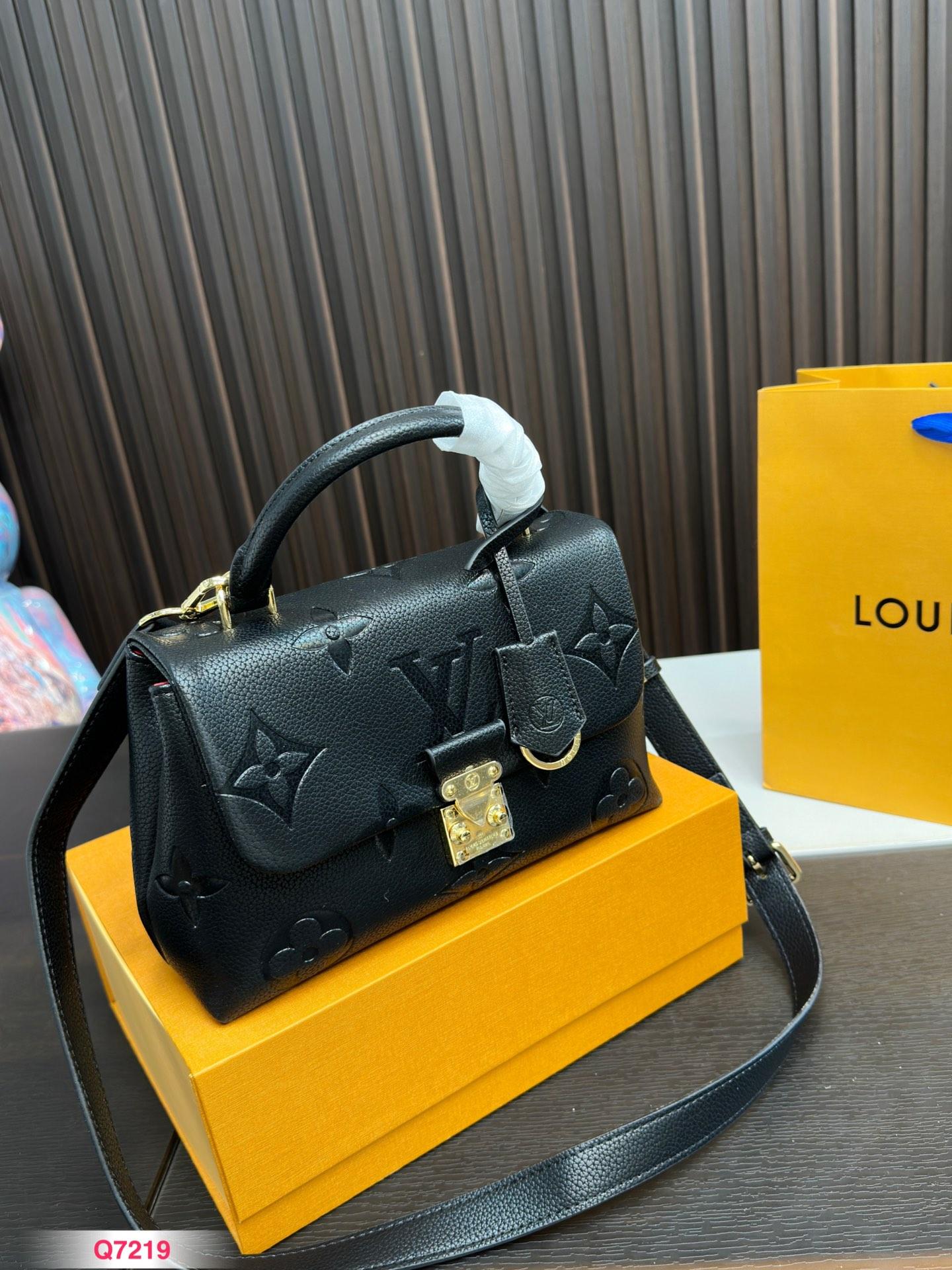 Replica Louis Vuitton Bag 24x15cm