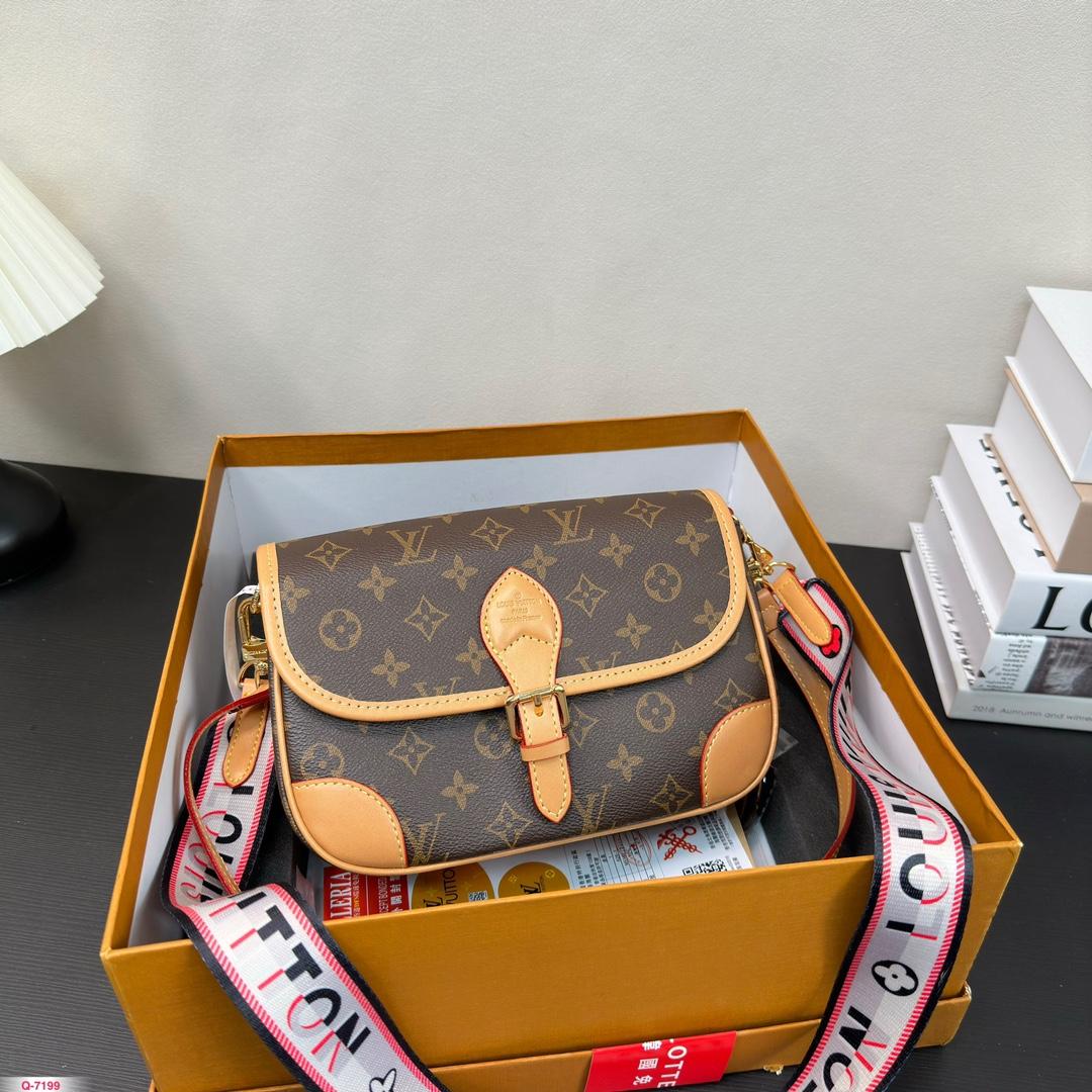 Replica Louis Vuitton Bag Set 23x16cm