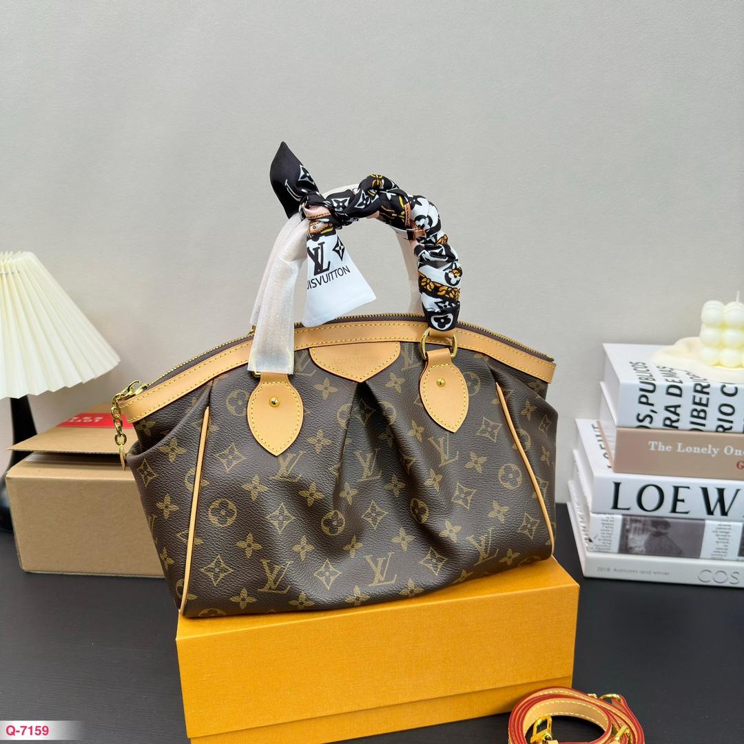 Replica Louis Vuitton Bag 20x29cm