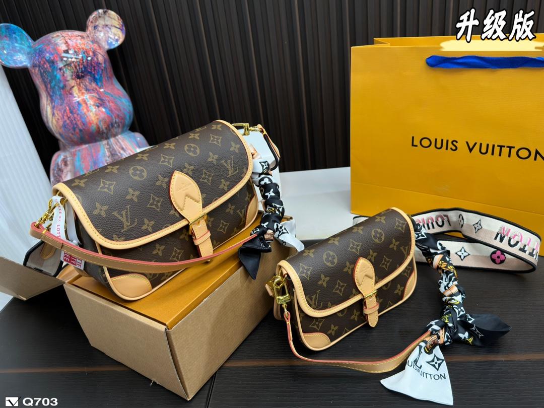 Replica Louis Vuitton Bag 24x16cm & 20x12cm
